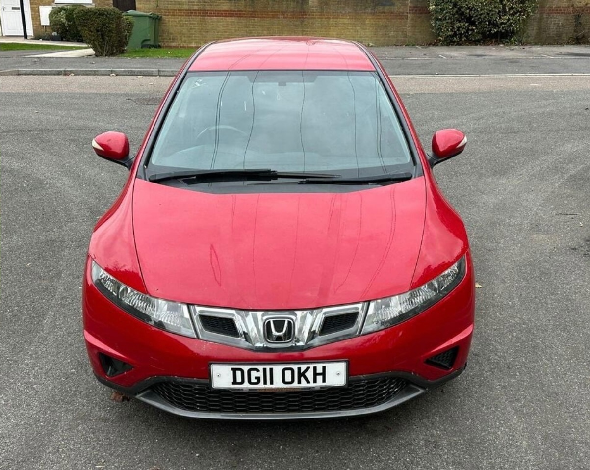 Used Honda Civic 2011 for sale - 76418569: Photo 2