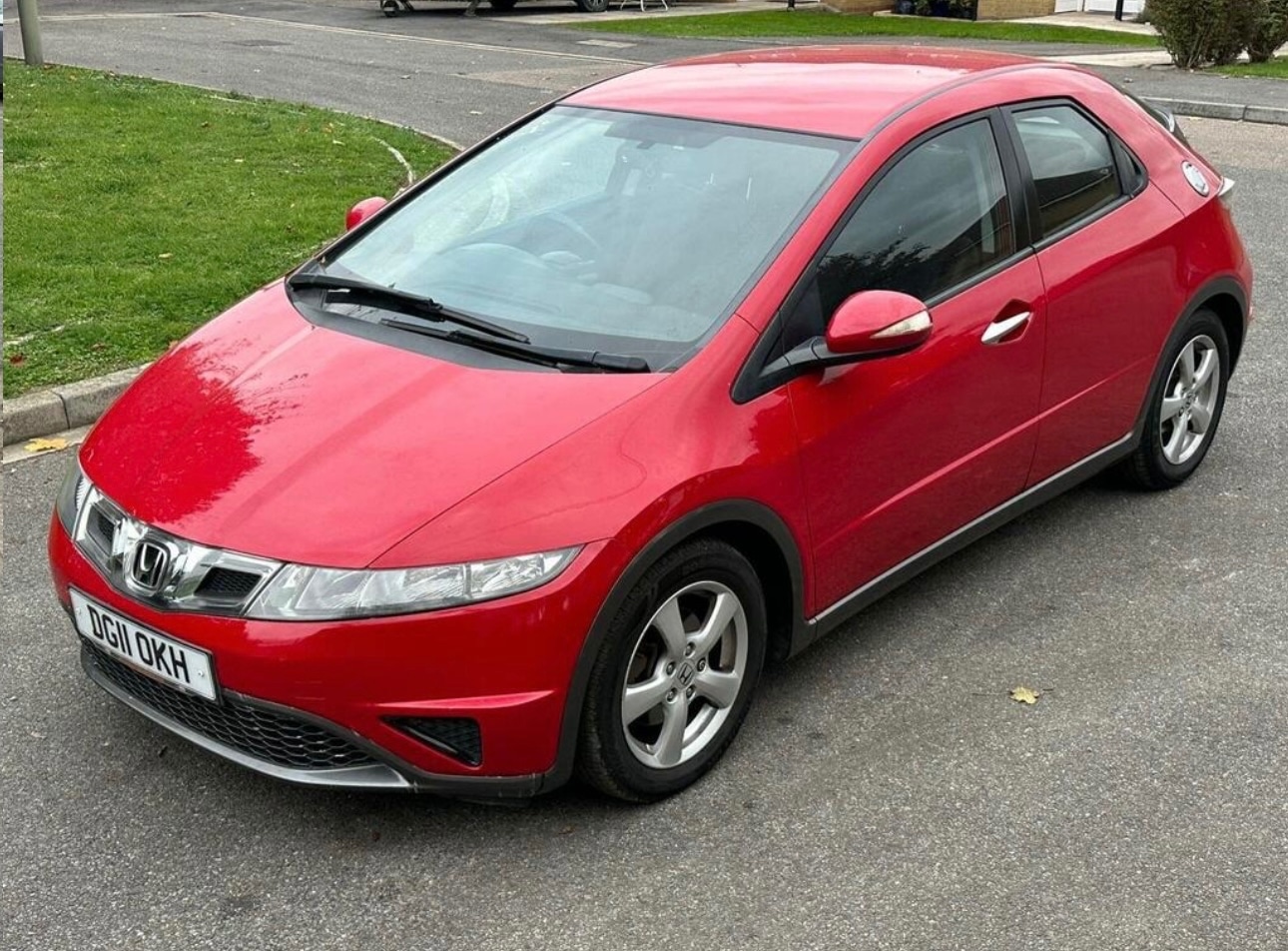 Used Honda Civic 2011 for sale - 76418569: Photo 3