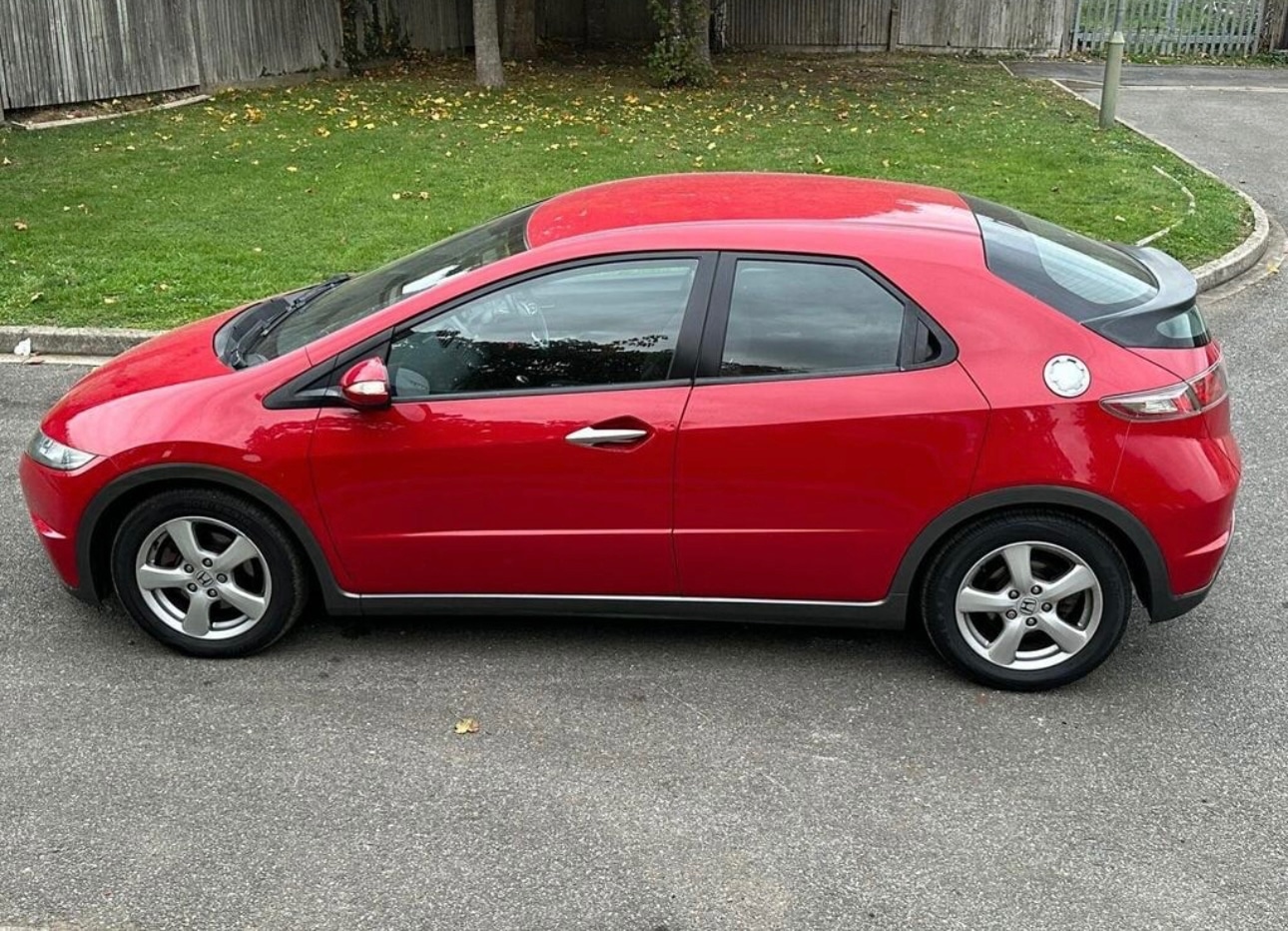 Used Honda Civic 2011 for sale - 76418569: Photo 5