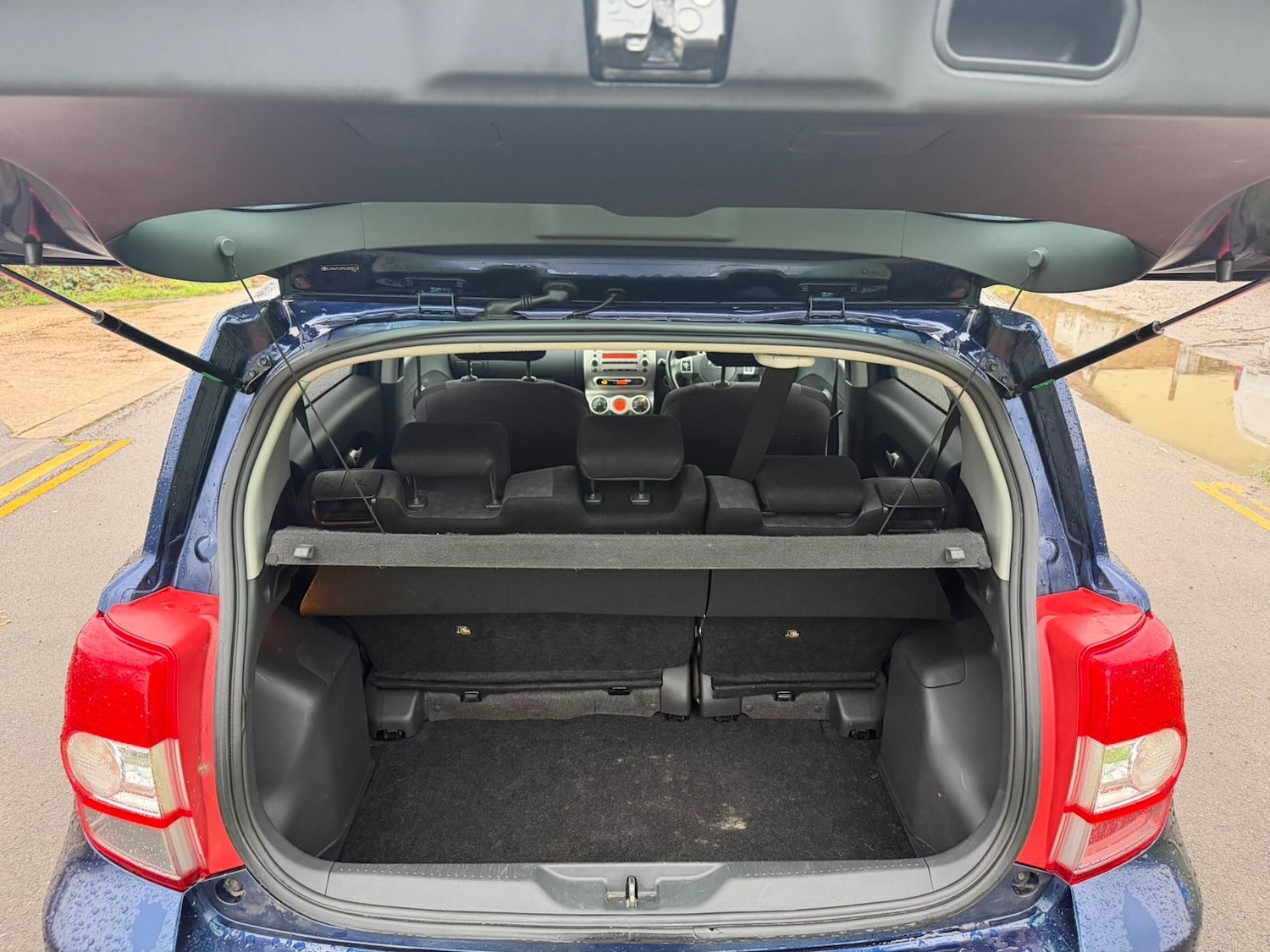 Used Toyota Urbancruiser 2010 for sale - 77247665: Photo 8