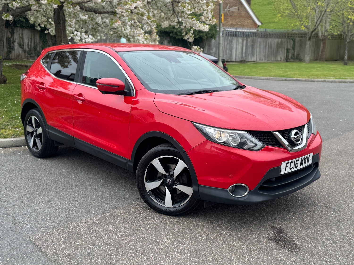 Used Nissan Qashqai 2016 for sale - 78091620: Photo 2