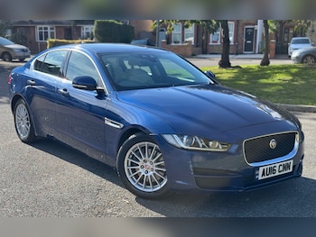 Used Jaguar XE 2016 for sale - 76018056: Photo