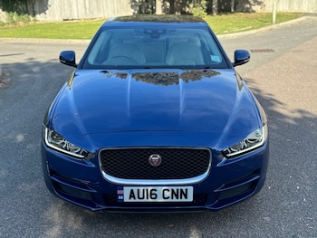 Used Jaguar XE 2016 for sale - 76018056: Photo