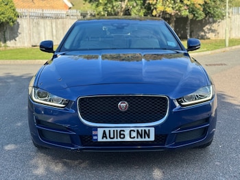 Used Jaguar XE 2016 for sale - 76018056: Photo