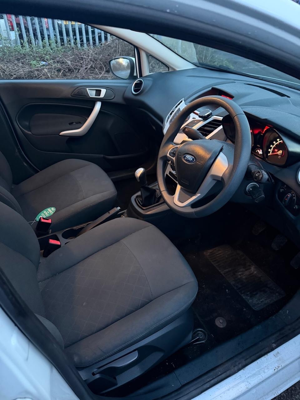 Used Ford Fiesta 2012 for sale - 77319308: Photo 9