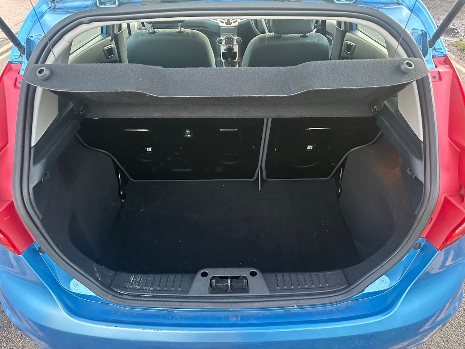 Used Ford Fiesta 2010 for sale - 77099951: Photo 8