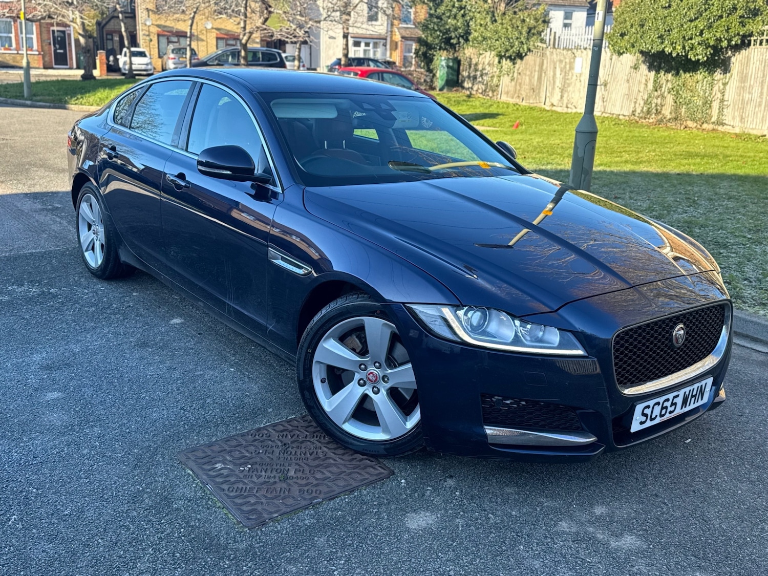 Used Jaguar XF 2015 for sale - 77603648: Photo 2