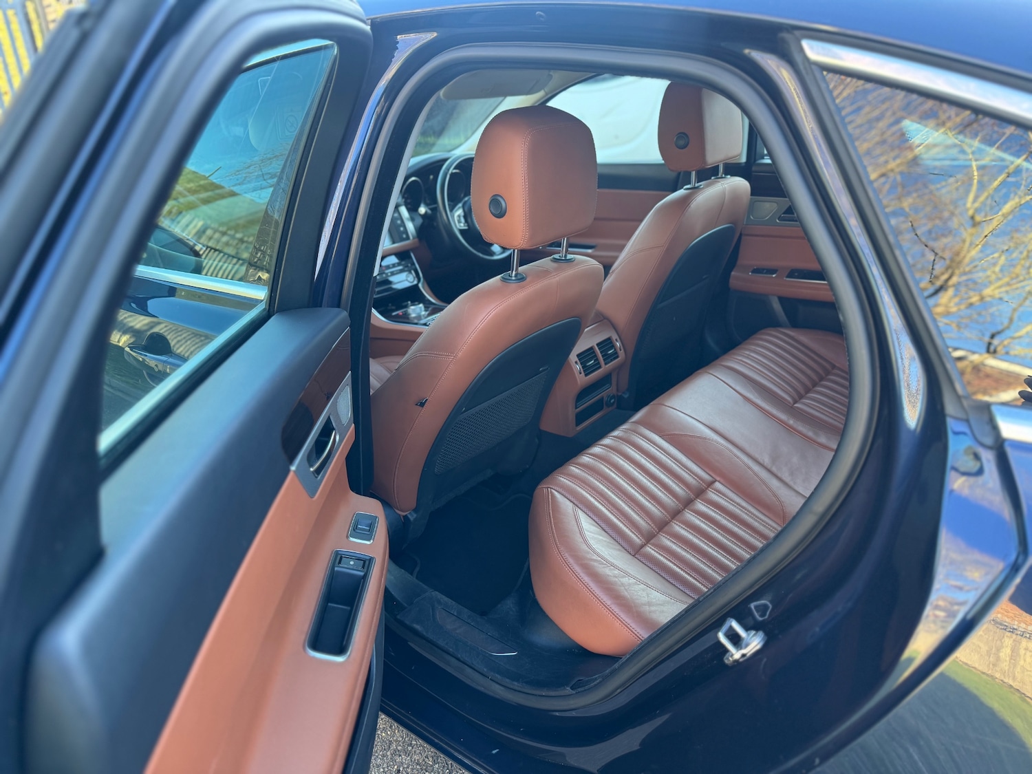 Used Jaguar XF 2015 for sale - 77603648: Photo 20