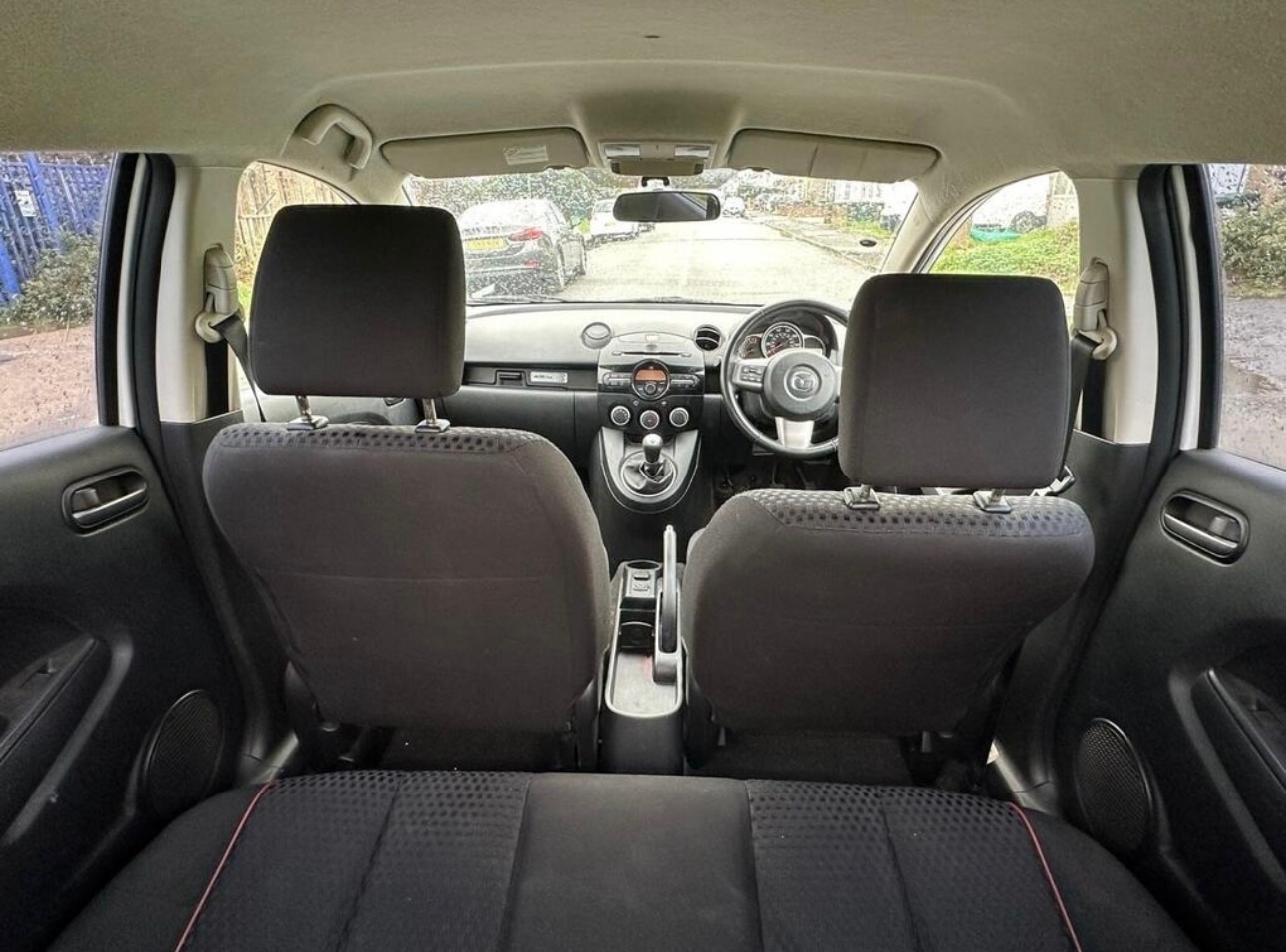 Used Mazda Mazda2 2011 for sale - 76403124: Photo 13