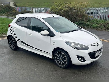 2011 (61) - 1.3 Black 5dr