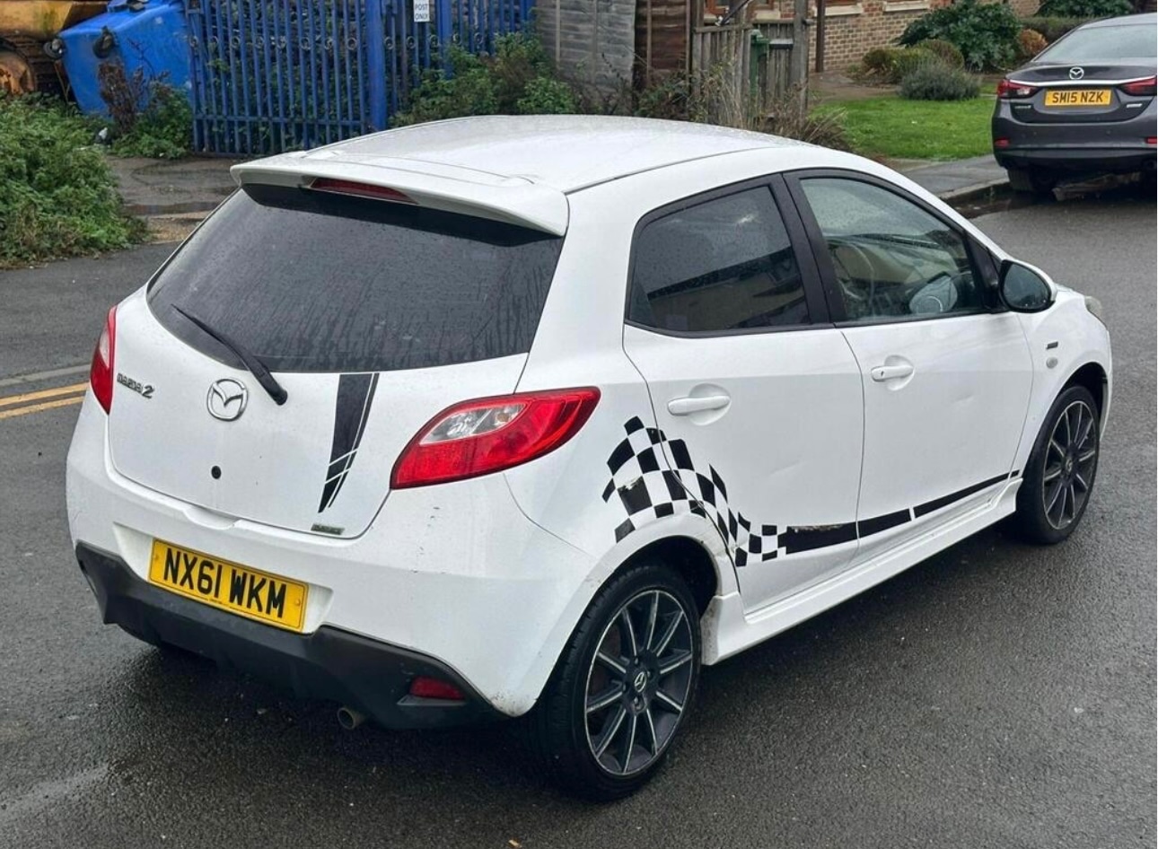 Used Mazda Mazda2 2011 for sale - 76403124: Photo 8