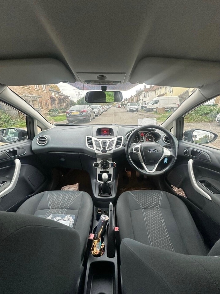 Used Ford Fiesta 2011 for sale - 76402902: Photo 13