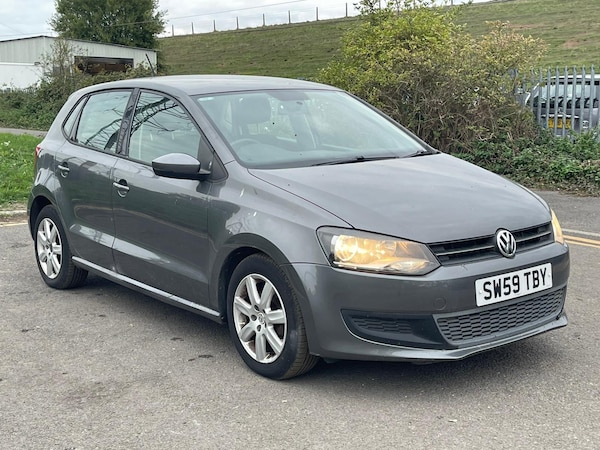 Used Volkswagen Polo 2010 for sale - 76292038: Photo 1