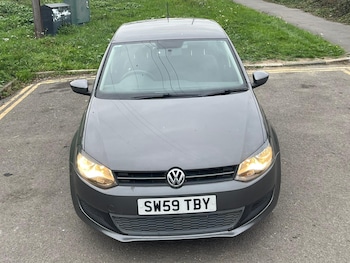 Used Volkswagen Polo 2010 for sale - 76292038: Photo 2