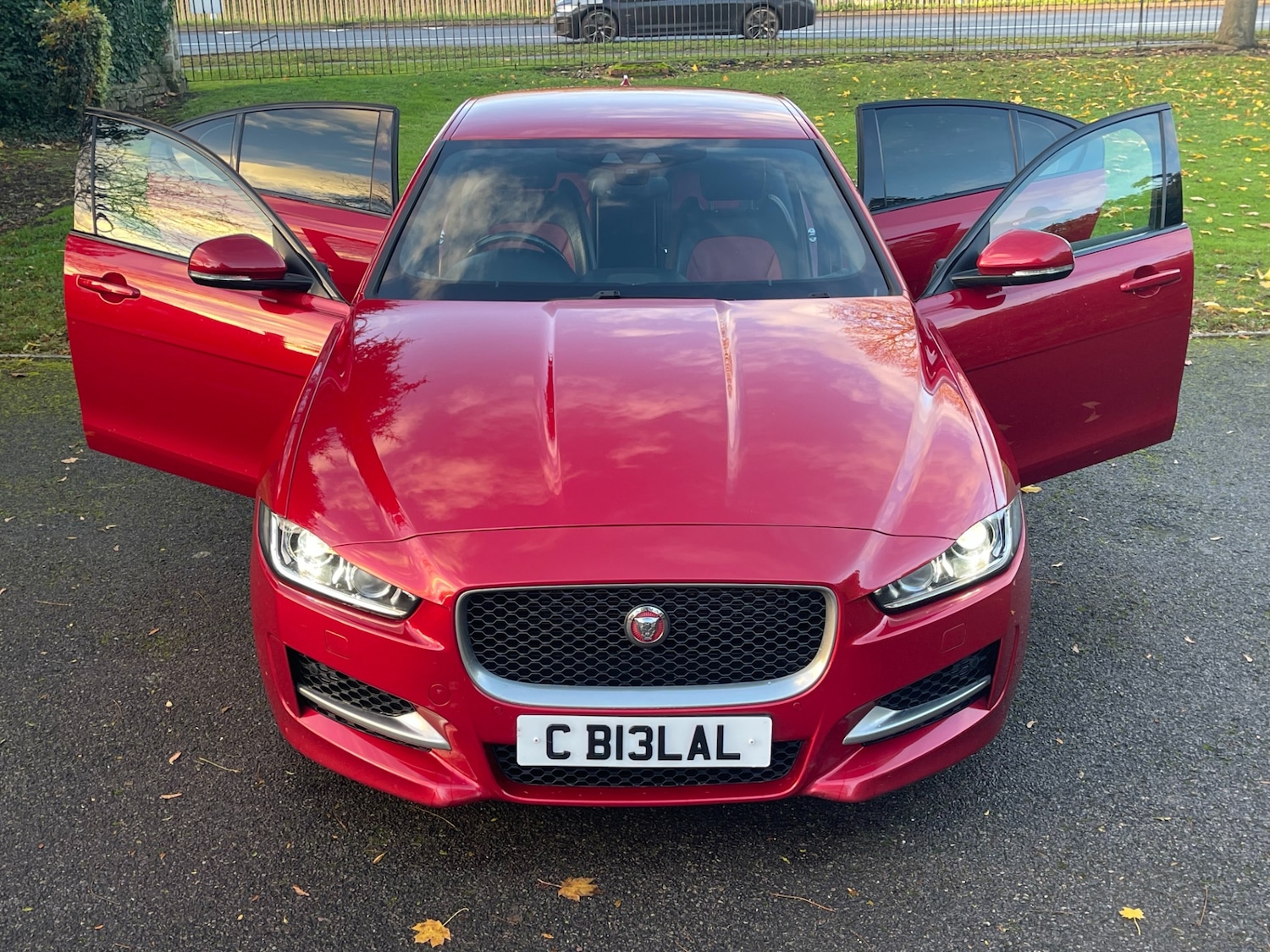 Used Jaguar XE 2017 for sale - 76640669: Photo 12