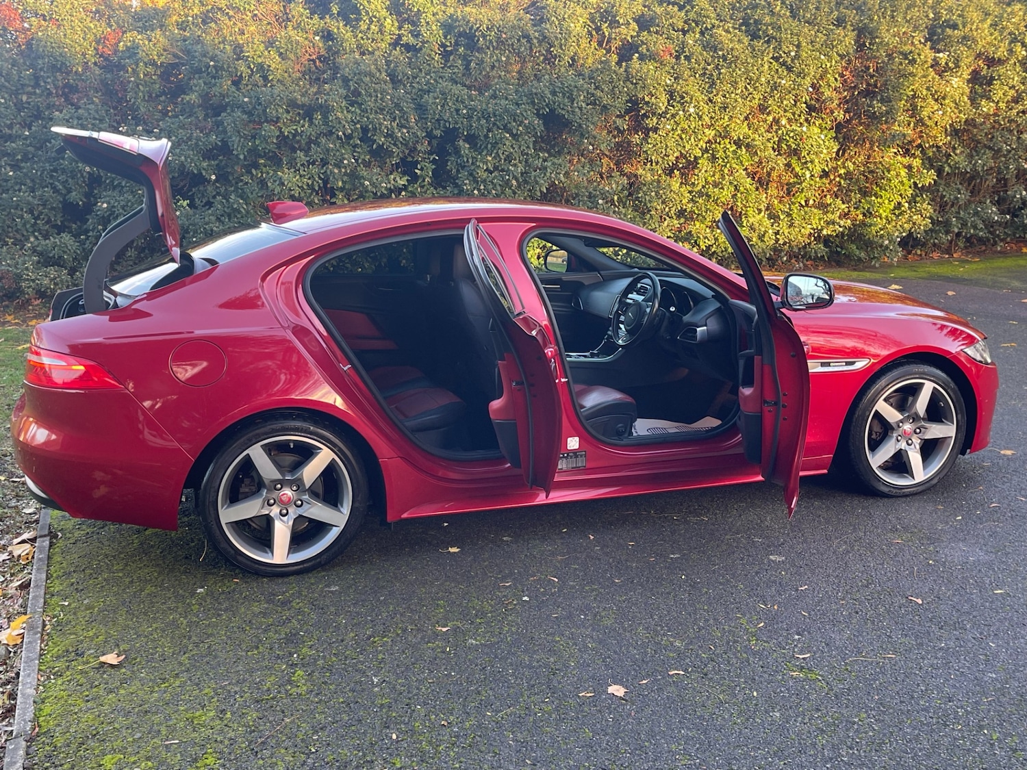 Used Jaguar XE 2017 for sale - 76640669: Photo 18