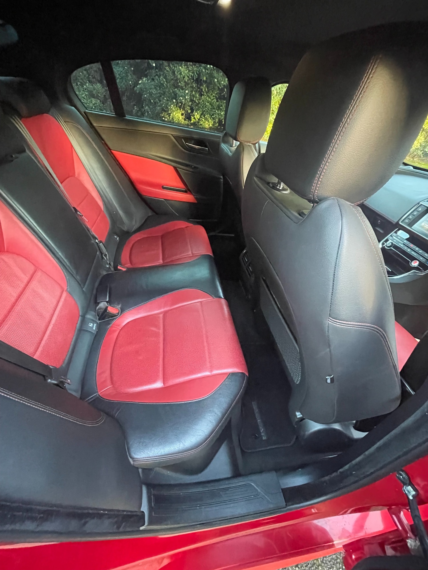 Used Jaguar XE 2017 for sale - 76640669: Photo 22