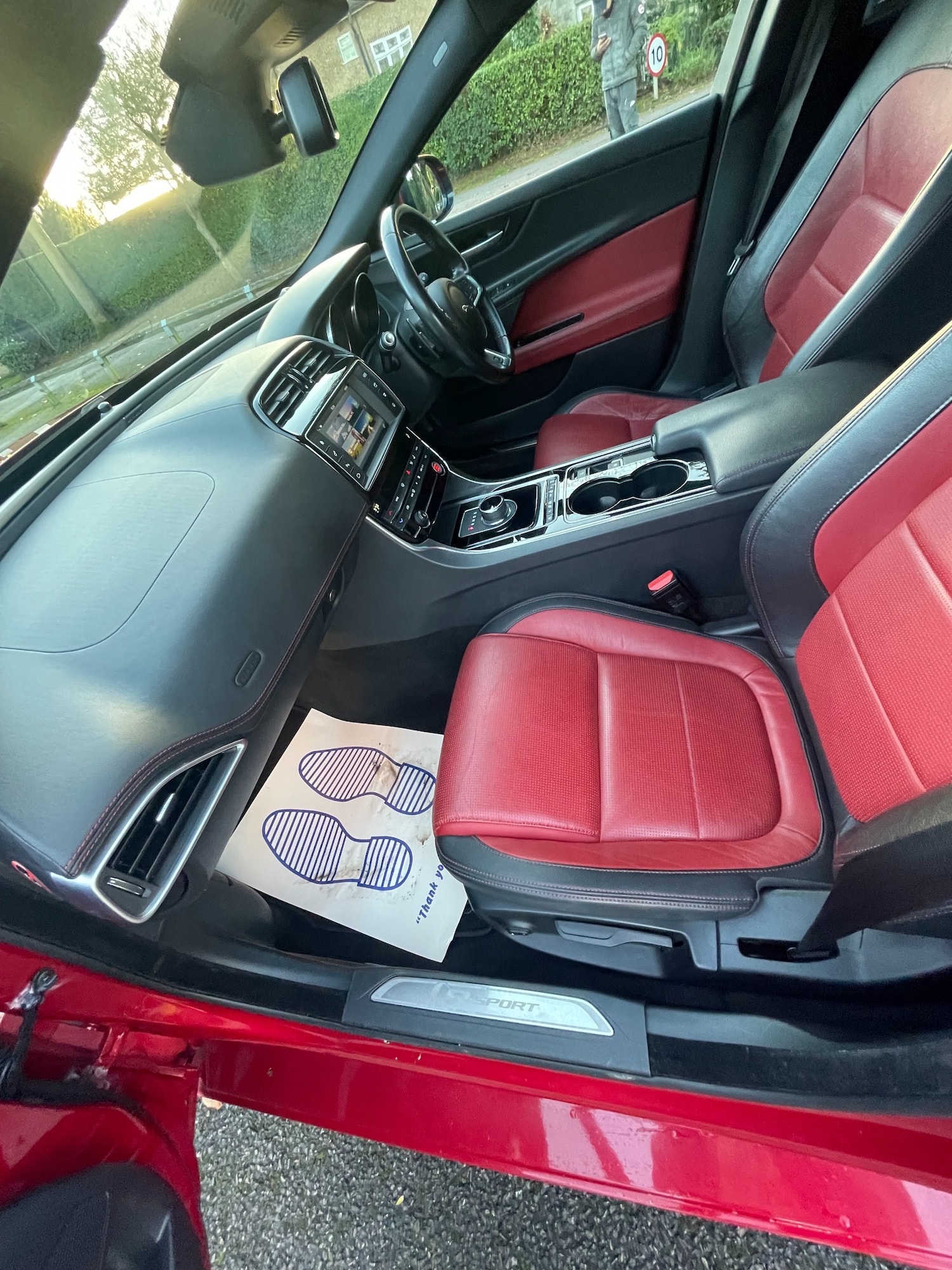 Used Jaguar XE 2017 for sale - 76640669: Photo 27