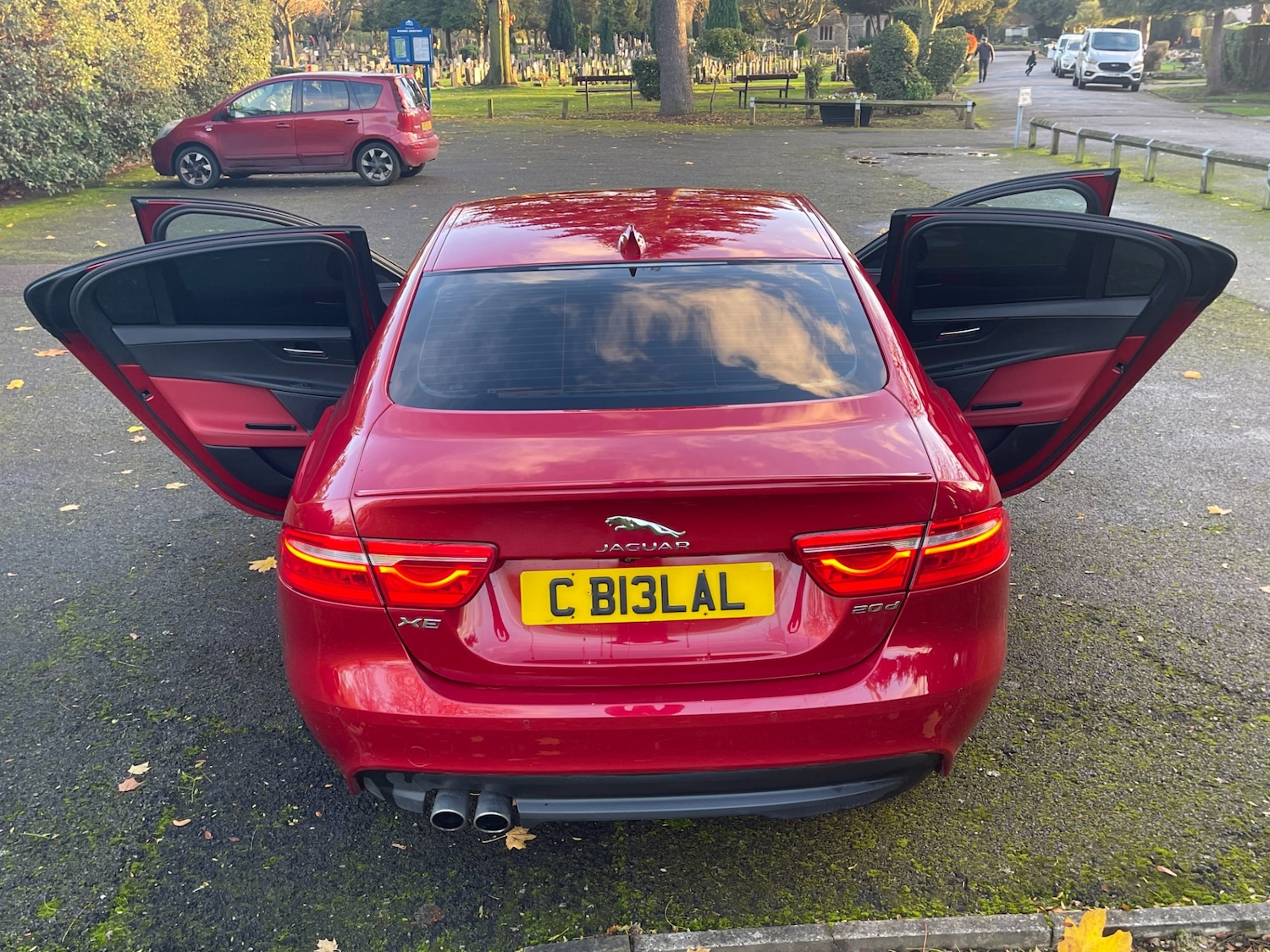 Used Jaguar XE 2017 for sale - 76640669: Photo 40