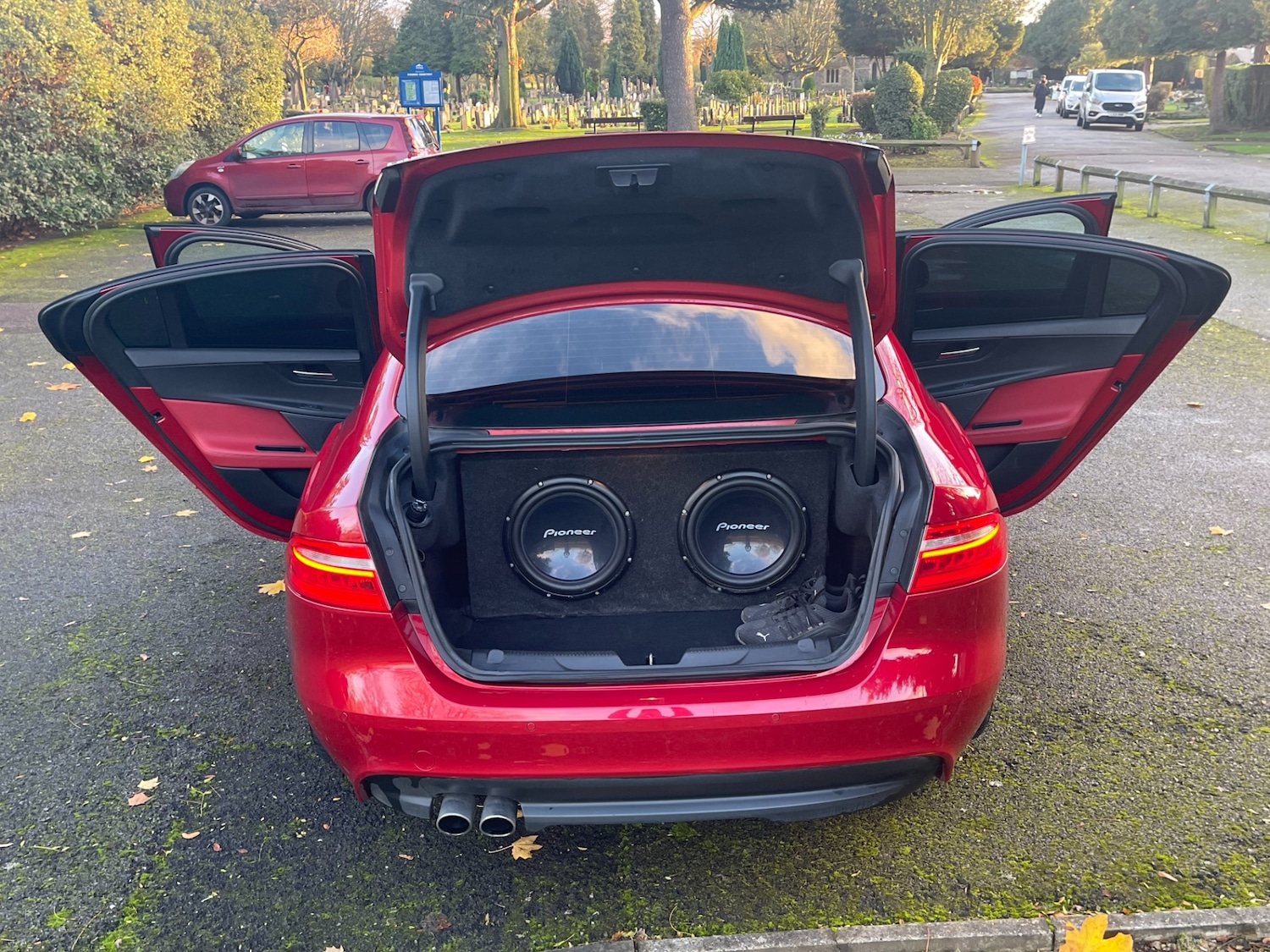 Used Jaguar XE 2017 for sale - 76640669: Photo 41