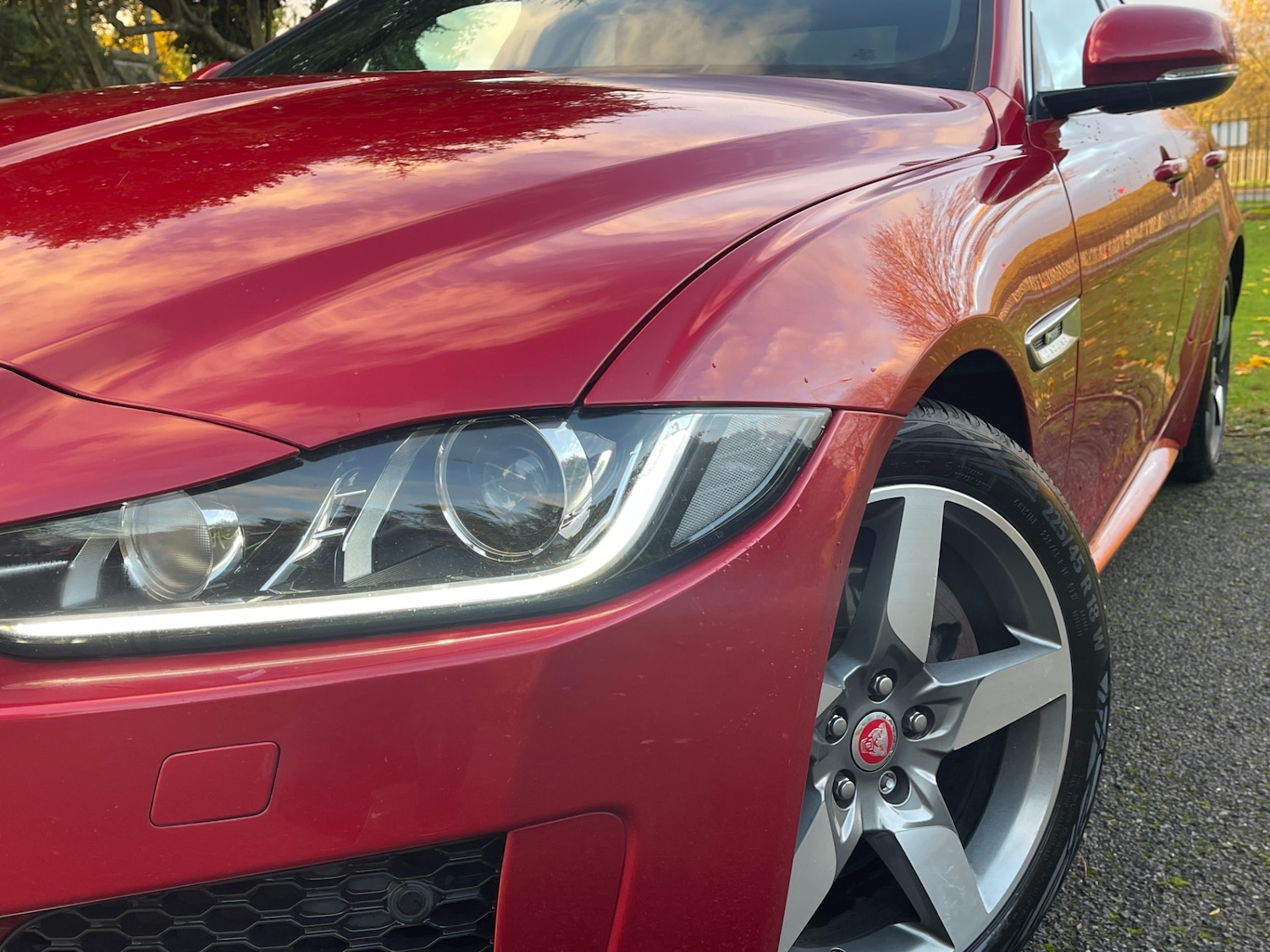 Used Jaguar XE 2017 for sale - 76640669: Photo 8