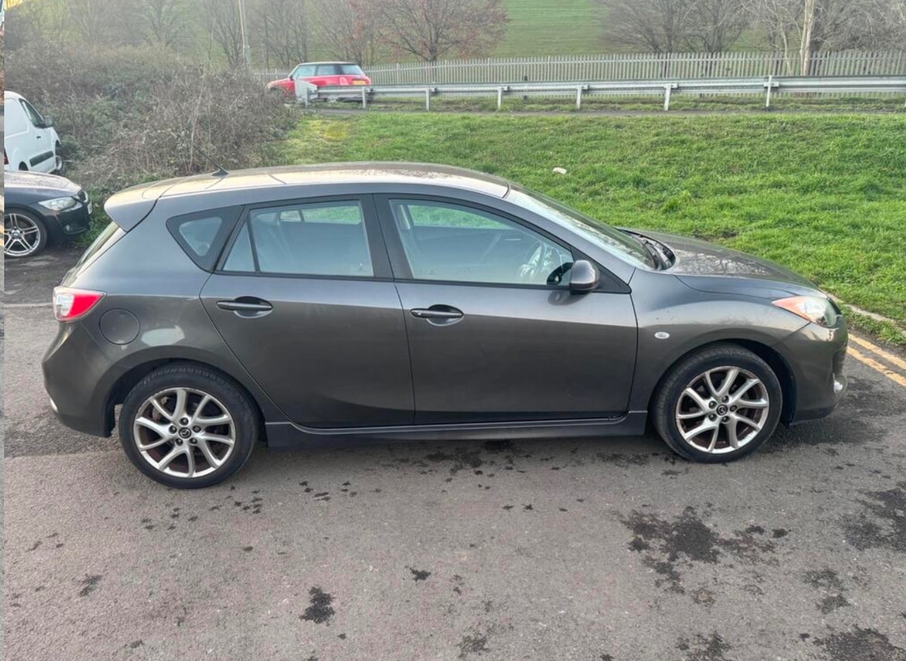 Used Mazda Mazda3 2013 for sale - 77112944: Photo 2