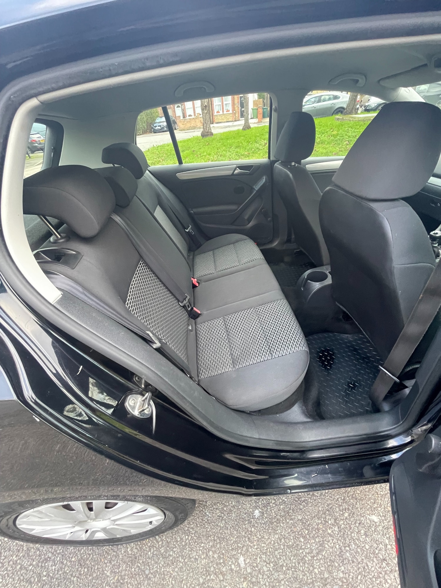 Used Volkswagen Golf 2009 for sale - 76860100: Photo 29