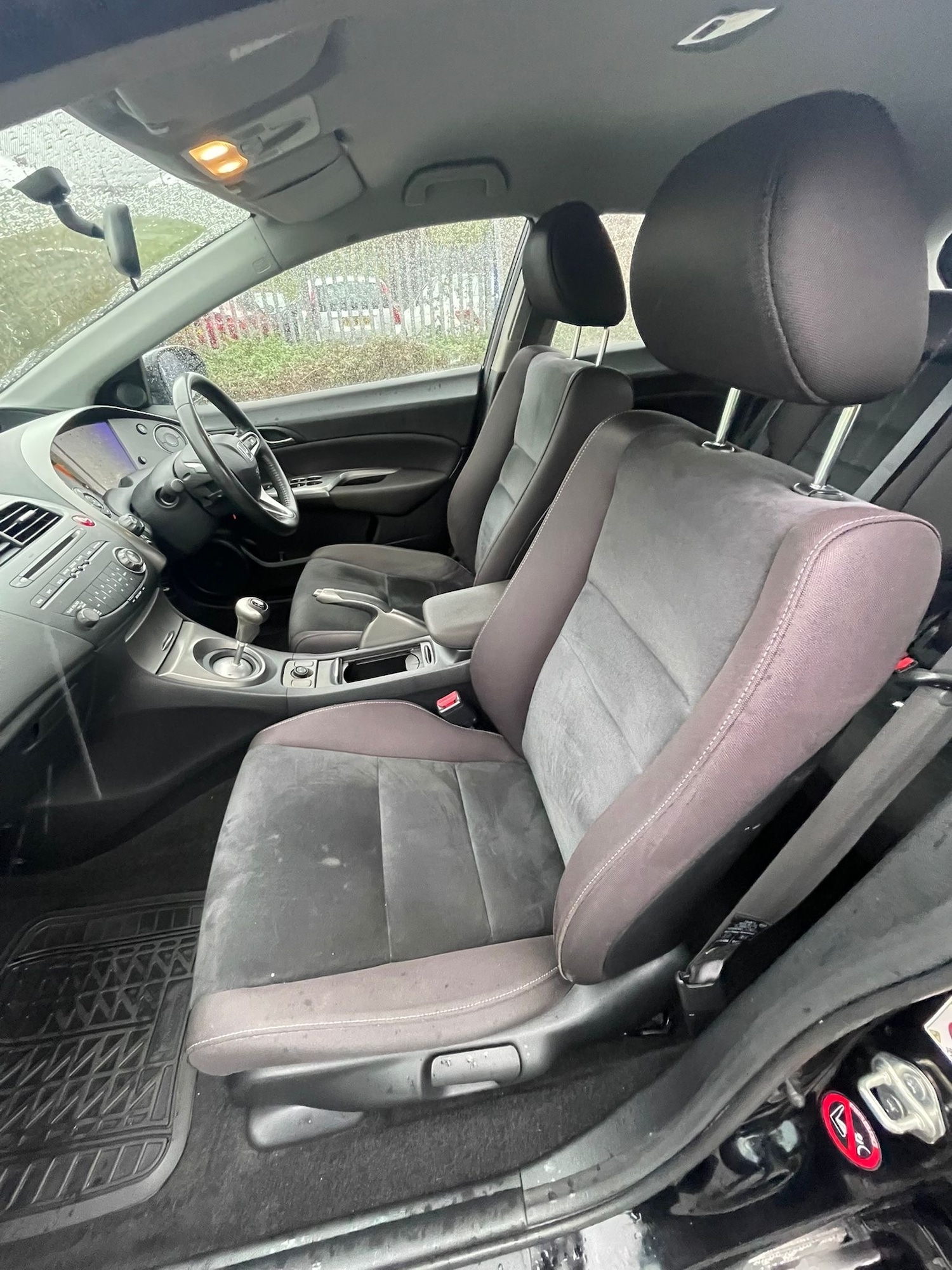 Used Honda Civic 2011 for sale - 76532133: Photo 12