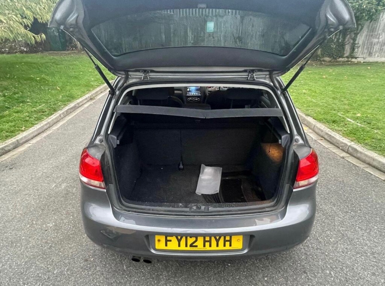 Used Volkswagen Golf 2012 for sale - 76403201: Photo 12