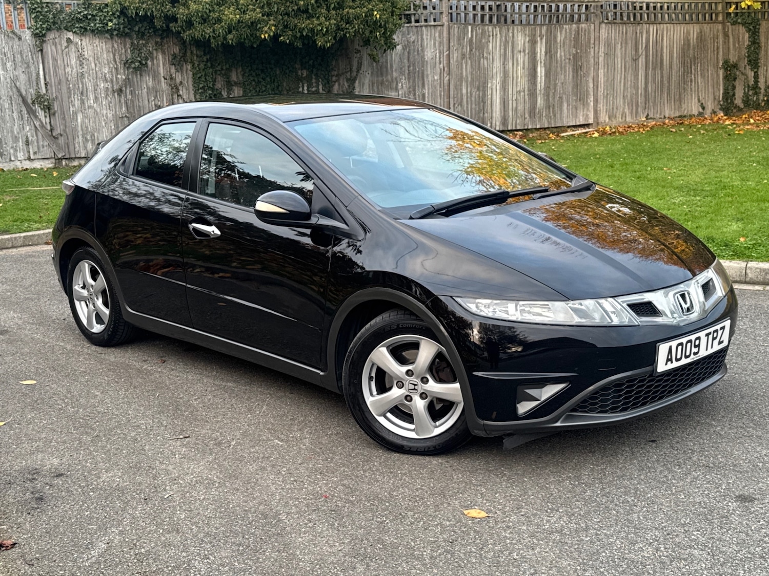 Used Honda Civic 2009 for sale - 76385187: Photo 1