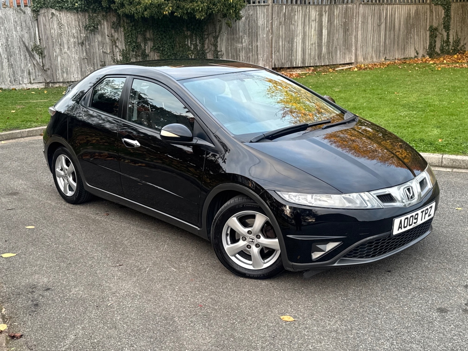 Used Honda Civic 2009 for sale - 76385187: Photo 2