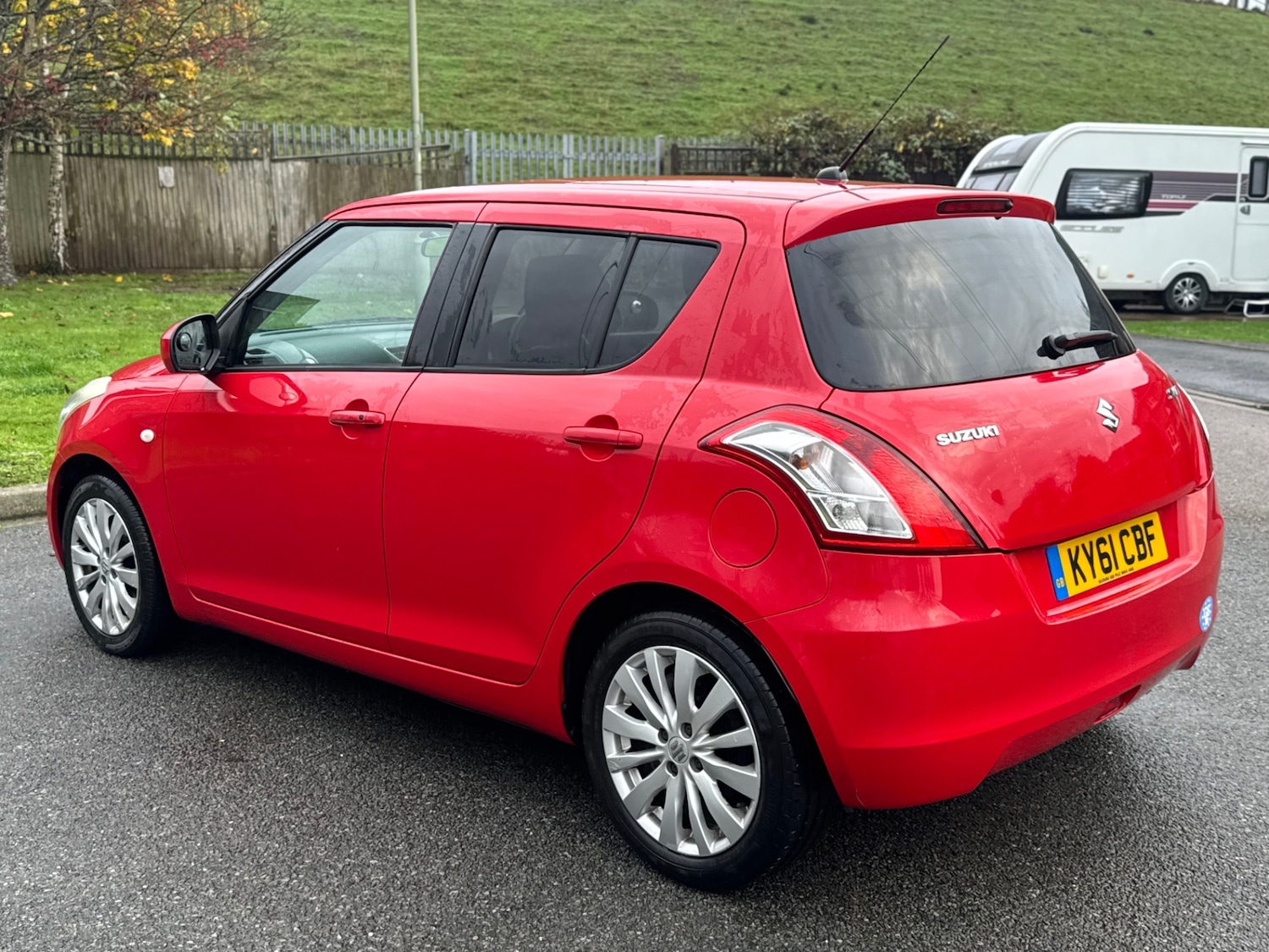 Used Suzuki Swift 2011 for sale - 76588997: Photo 8