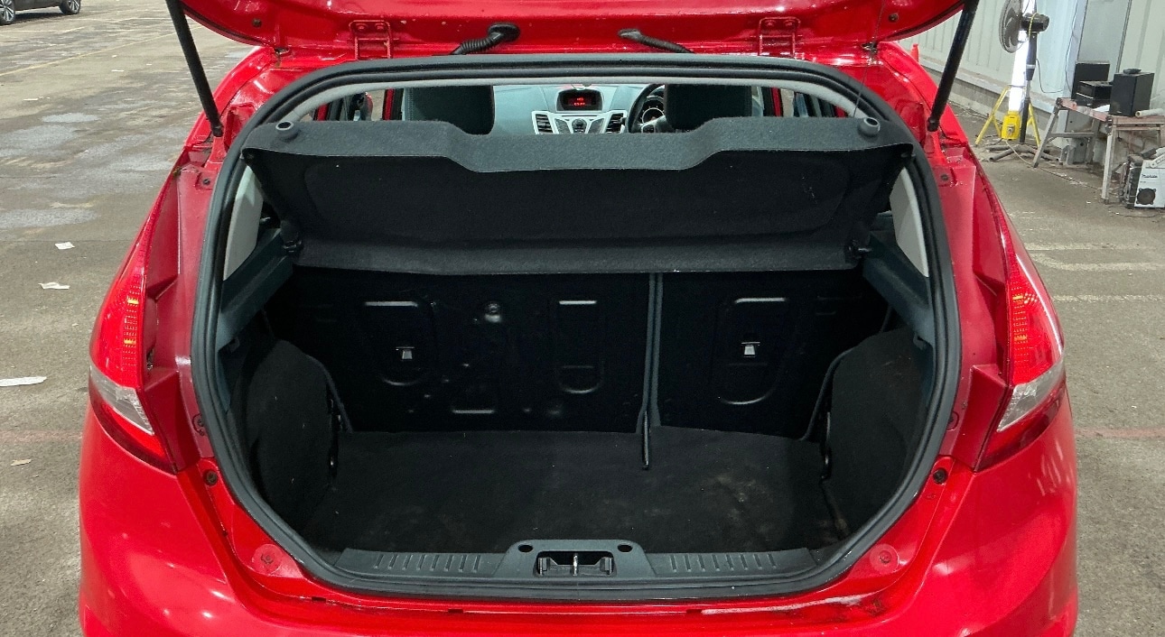 Used Ford Fiesta 2010 for sale - 77707981: Photo 5