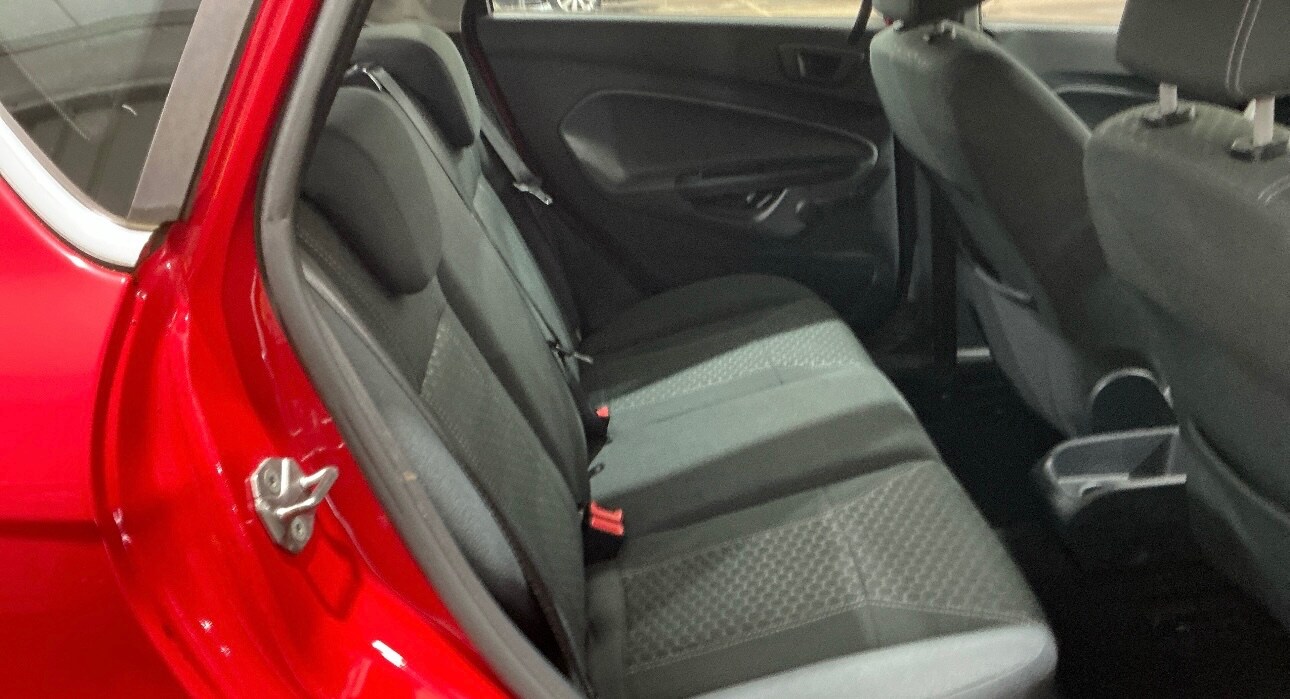 Used Ford Fiesta 2010 for sale - 77707981: Photo 6