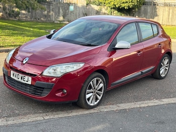 Used Renault Megane 2010 for sale - 76057242: Photo