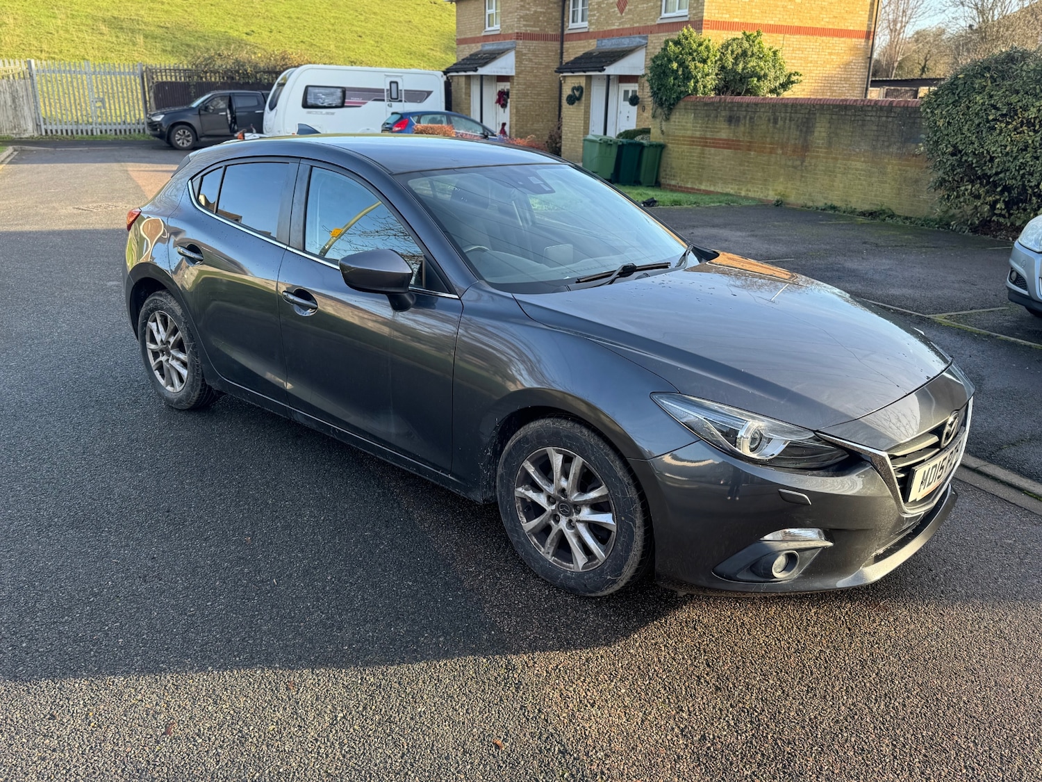 Used Mazda Mazda3 2015 for sale - 76931856: Photo 1
