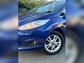 Used Ford Fiesta 2015 for sale - 78217961: Photo