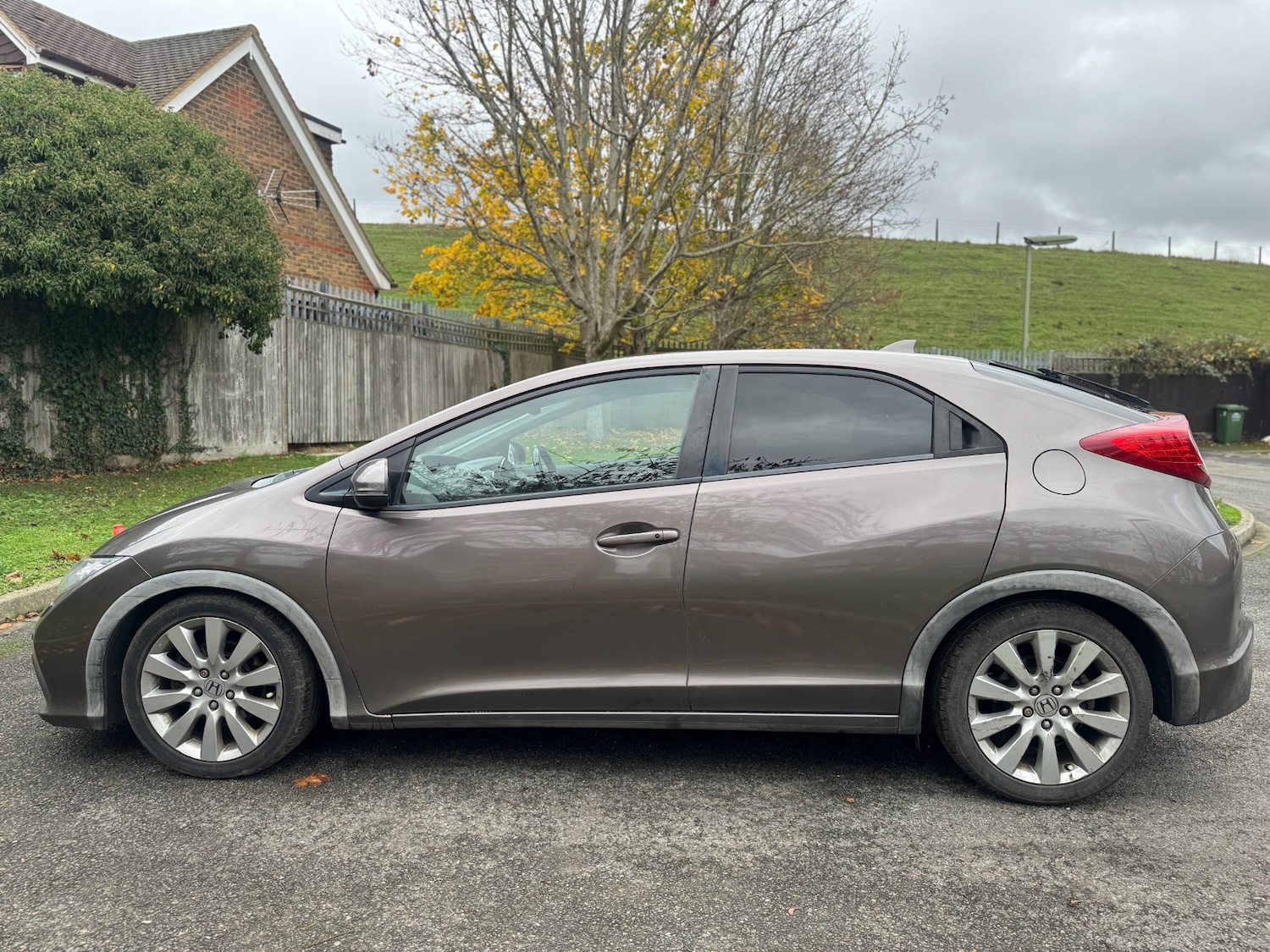 Used Honda Civic 2012 for sale - 76542974: Photo 9