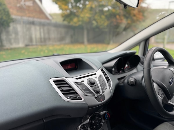 Used Ford Fiesta 2010 for sale - 76309788: Photo 13