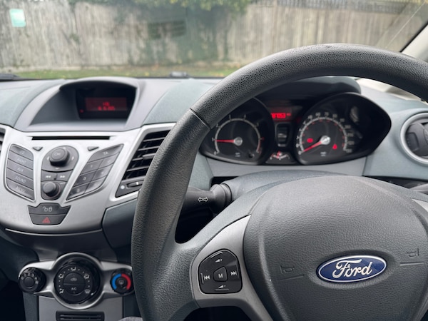 Used Ford Fiesta 2010 for sale - 76309788: Photo 19