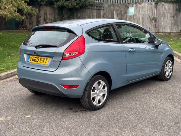 Used Ford Fiesta 2010 for sale - 76309788: Photo 4