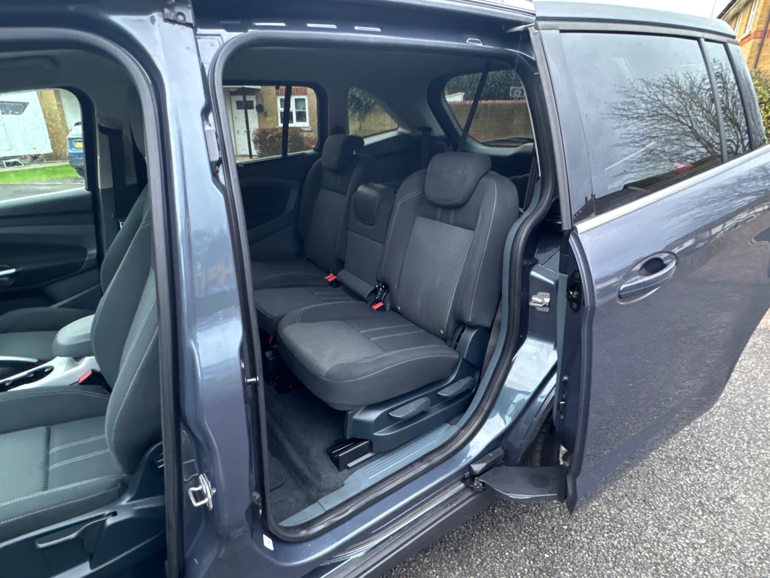 Used Ford Grand C-Max 2010 for sale - 76879769: Photo 14