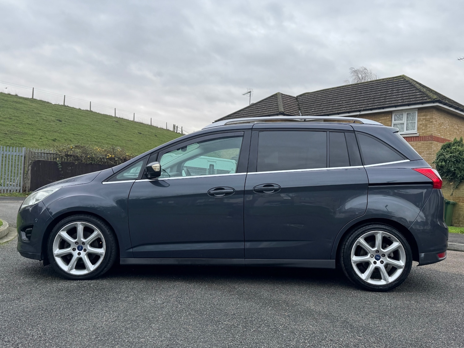 Used Ford Grand C-Max 2010 for sale - 76879769: Photo 35