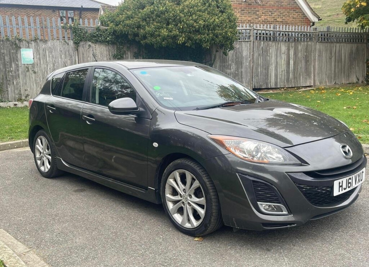Used Mazda Mazda3 2011 for sale - 76403182: Photo 1