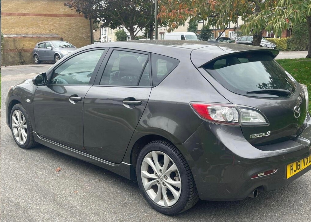Used Mazda Mazda3 2011 for sale - 76403182: Photo 5