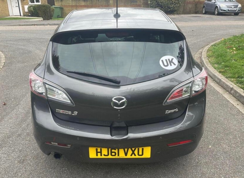 Used Mazda Mazda3 2011 for sale - 76403182: Photo 6