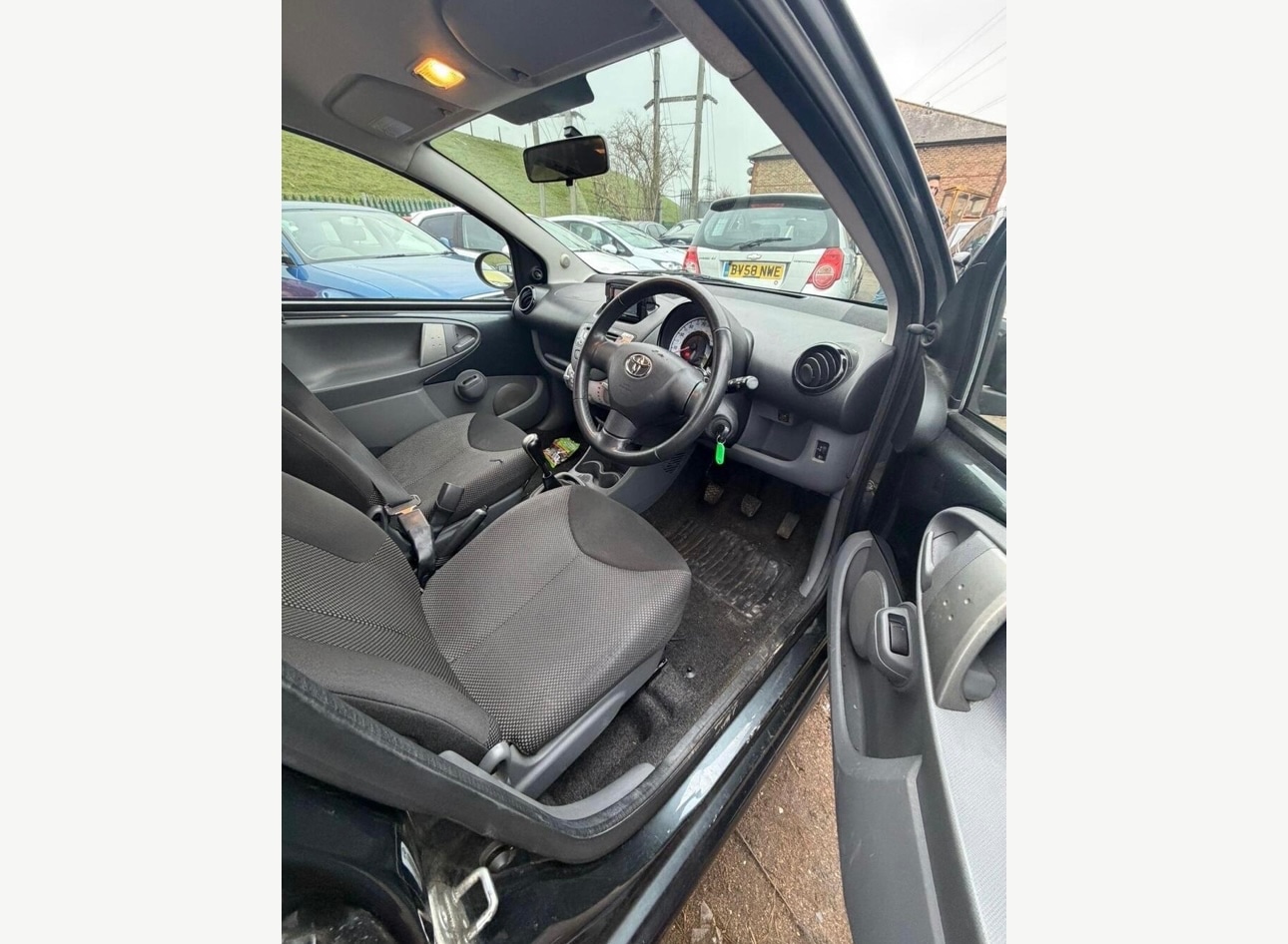 Used Toyota AYGO 2011 for sale - 77638763: Photo 13