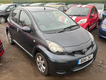 Used Toyota AYGO 2011 for sale - 77638763: Photo