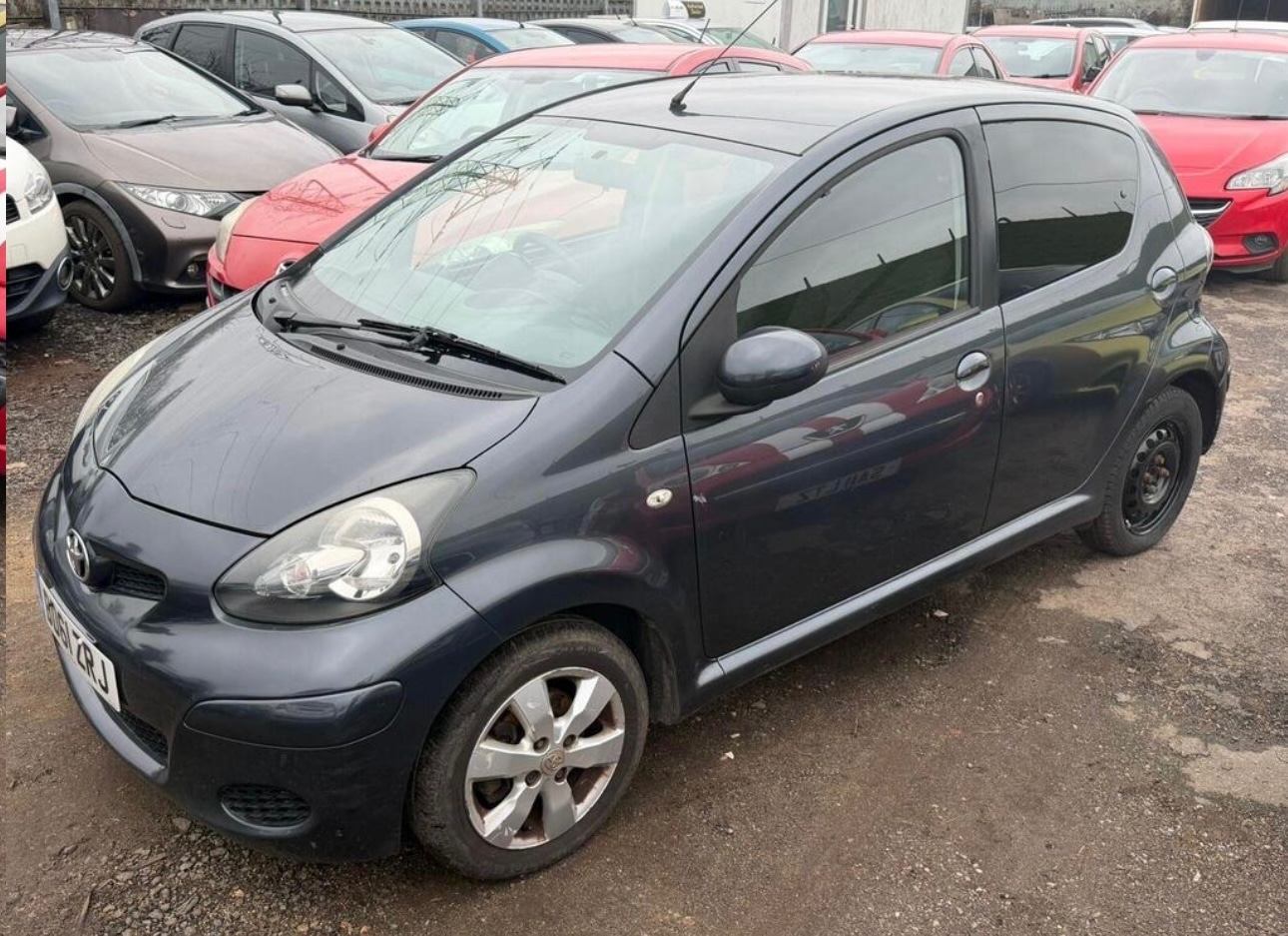 Used Toyota AYGO 2011 for sale - 77638763: Photo 4