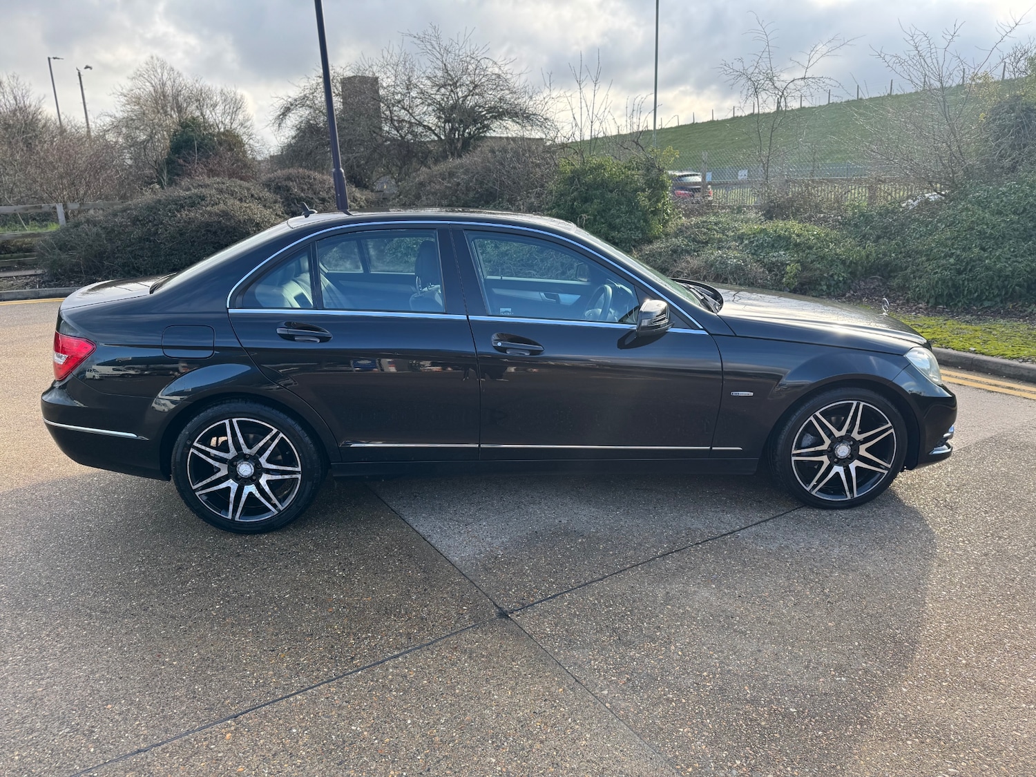 Used Mercedes-Benz C Class 2012 for sale - 77233858: Photo 44